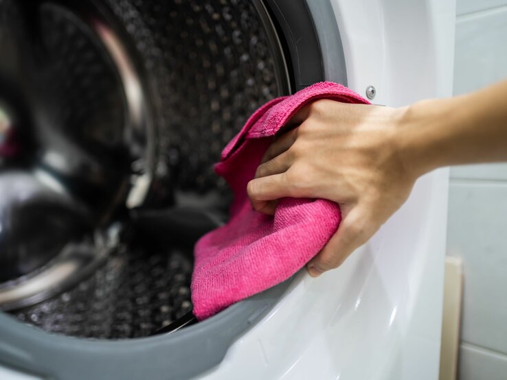 Waschmaschine reinigen Diese KüchenHausmittel bekämpfen Schimmel
